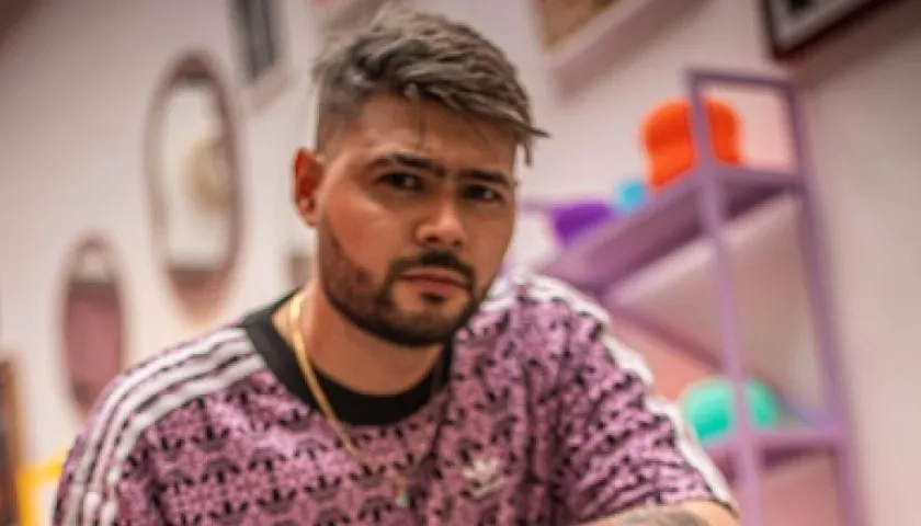 El cantante Frankie Cavana.