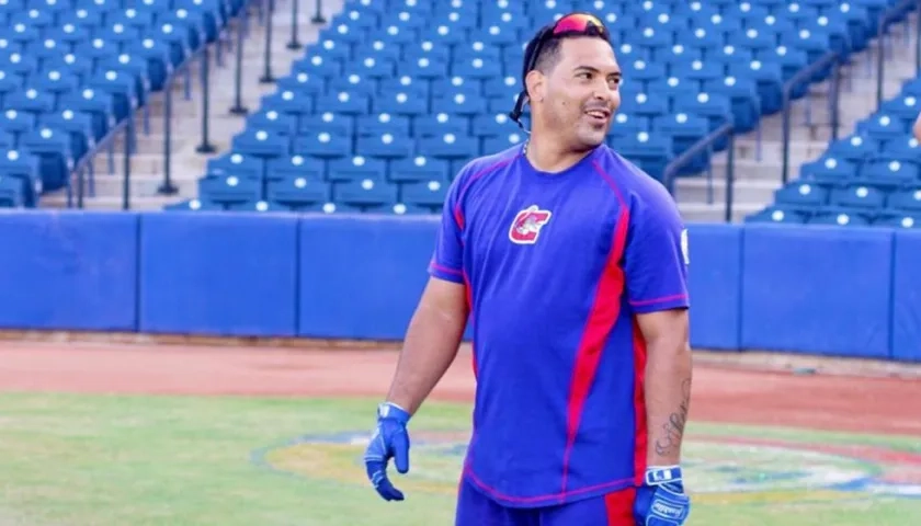Robinson Cabrera, pelotero venezolano de Caimanes. 