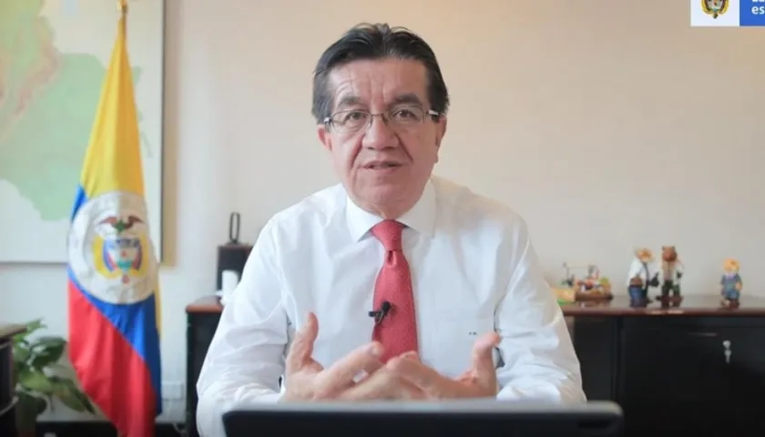 Fernando Ruíz, Ministro de Salud.