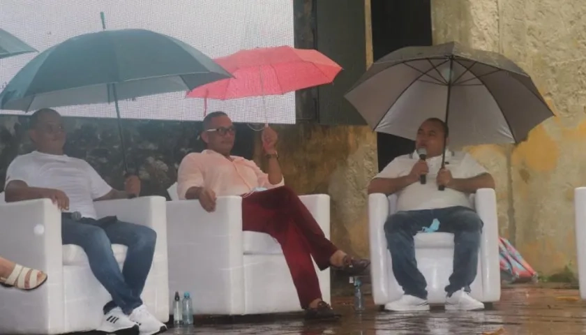 Uber Banquez, alias 'Juancho Dique' (centro).