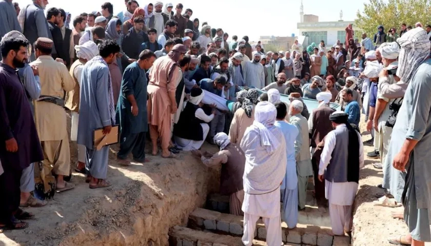 Funerales de las víctimas del atentado del viernes en Afganistán.