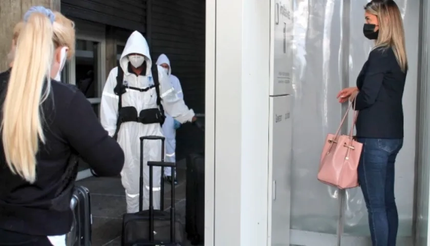 Movimiento de pasajeros en el aeropuerto internacional de Maiquetía.