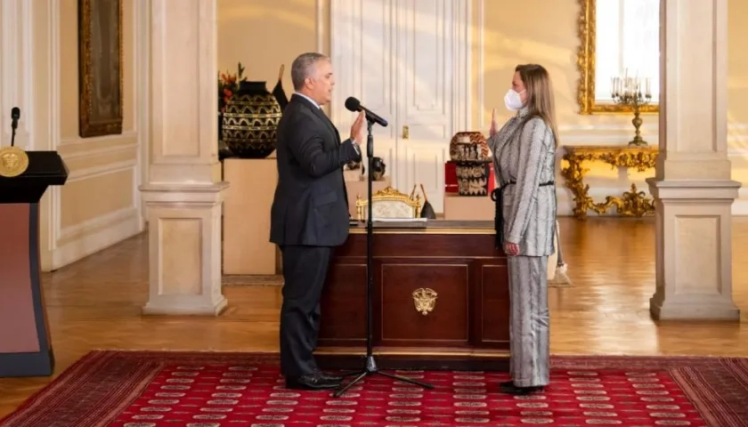 El Presidente Duque y la Ministra Carmen Valderrama.