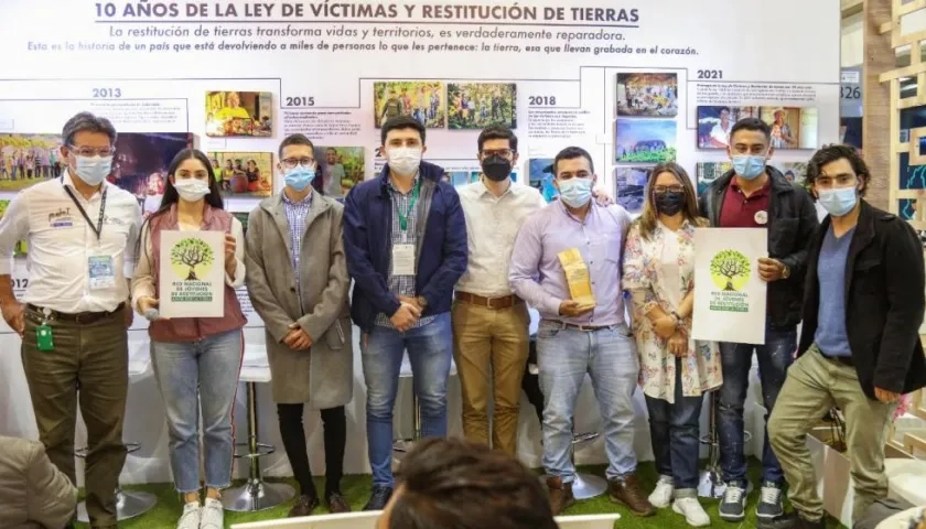 La jornada tuvo invitados especiales, beneficiarios de restitución de tierras, entre ellos Amalia Roa, Leidy Pérez, Diana Arias, de Norte de Santander; Obduver Murcia, Cristóbal Murcia de Tolima y José Duarte del Meta. 