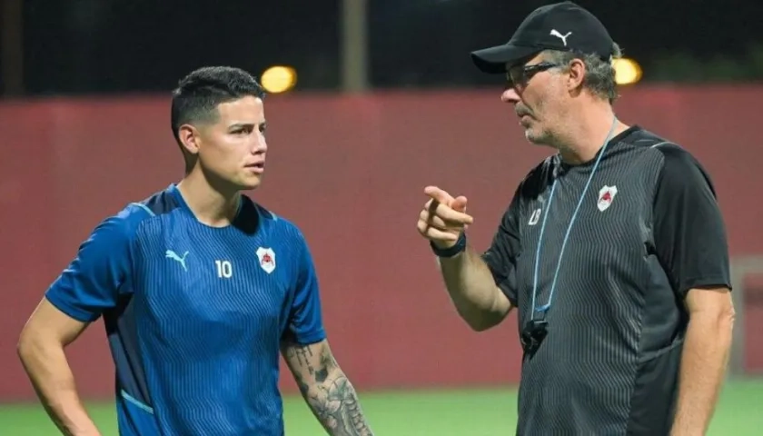 James Rodríguez y Laurent Blanc.