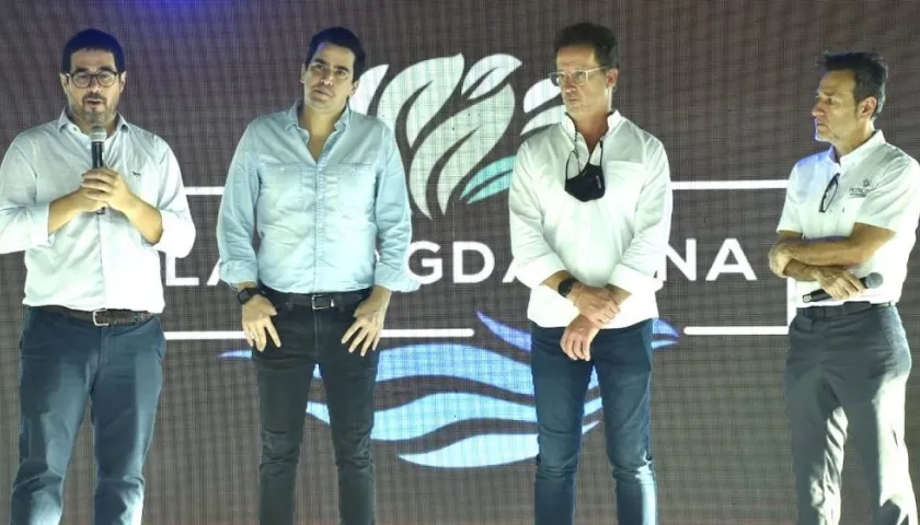 Clemente Fajardo, vicepresidente de Petromag; Lucas Ariza, Director de Asoportuaria; René Puche, presidente de la SPRB y Jaime Dávila, presidente de Petromag.