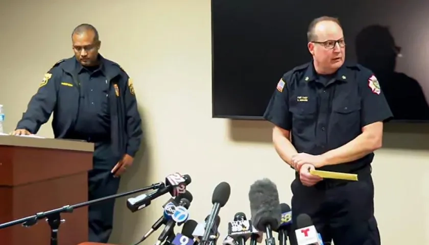 Los jefes de Policía y de Bomberos de Waukesha.