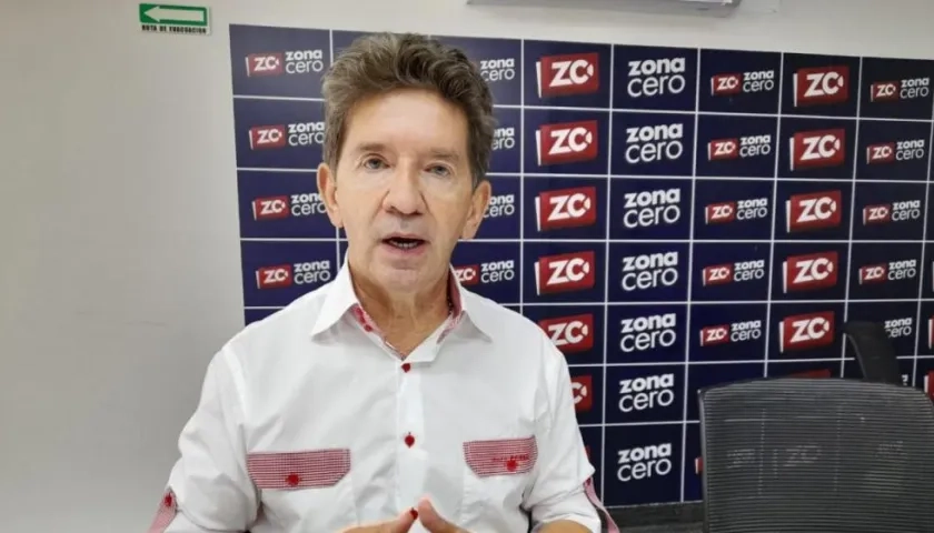 El precandidato presidencial Luis Pérez.