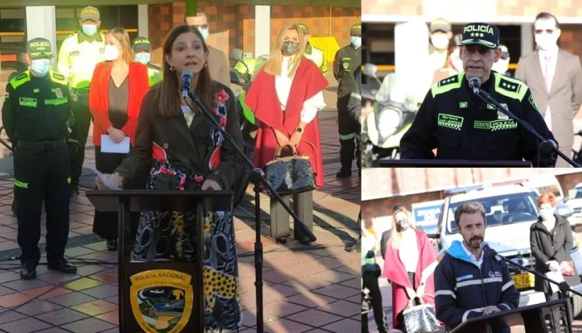 Ministra de Transporte, Director de Tránsito de la Policía y el Director de la Agencia de Seguridad Vial.