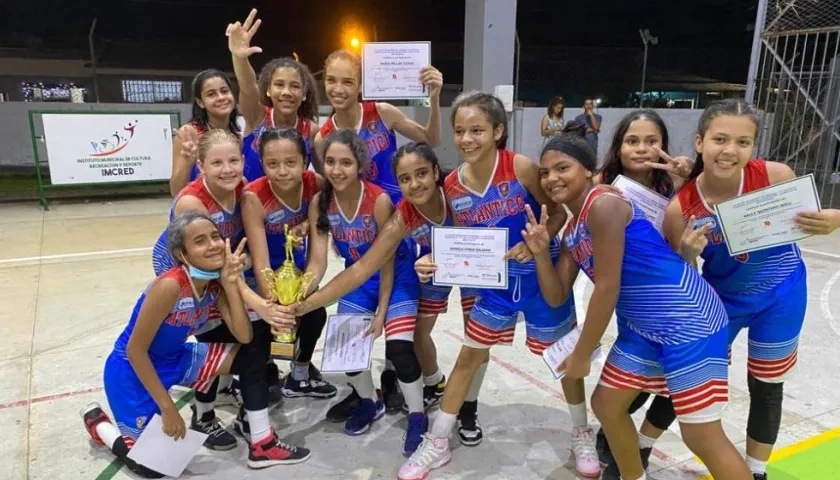 Equipo de baloncesto del Atlántico se tituló campeona del torneo nacional en Córdoba.