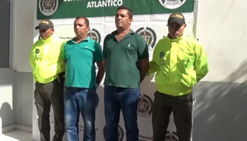 Jair y Marcial Morales Charrys cuando fueron capturados. 