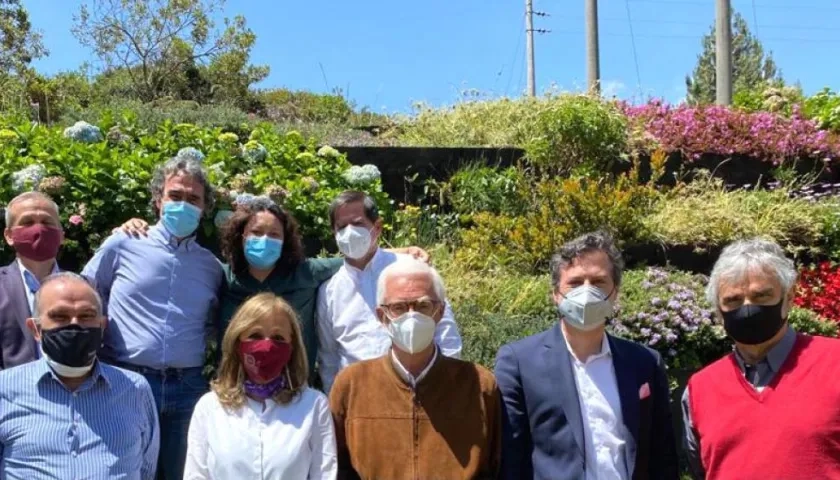Representantes de diferentes sectores en la búsqueda de candidato único presidencial.