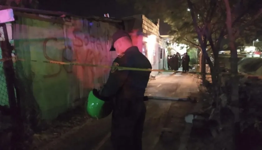 La Policía acordonó el área donde fue asesinado el electricista. 