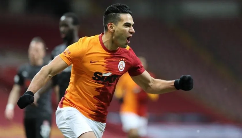 Falcao García celebra uno de sus tantos. 