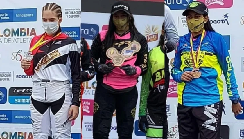 Daniela Pedraza (plata), Sharid Fayad (oro) y Sofia Arriera (bronce) en sus podios. 