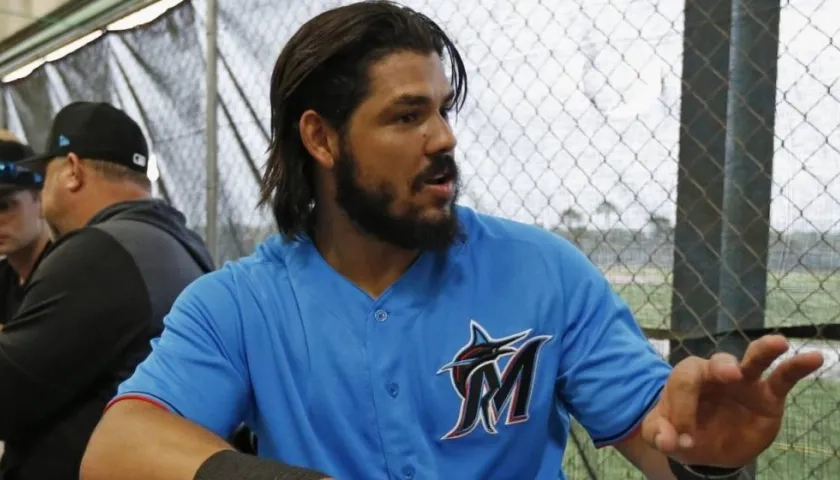 Jorge Alfaro, receptor de los Marlins. 