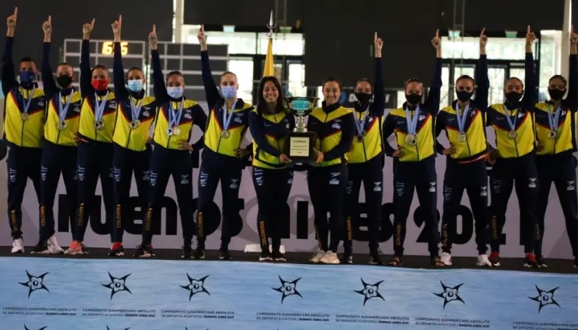 Selección Colombia de Natación Artística, campeona sudamericana.