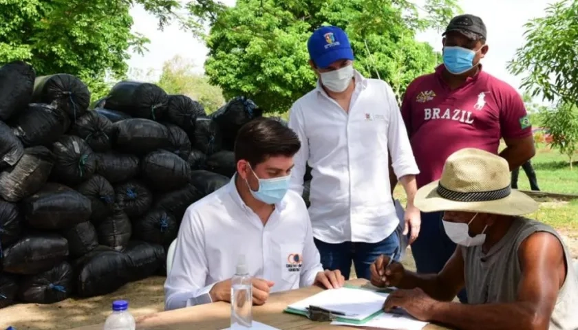 Acto de entrega del silo.