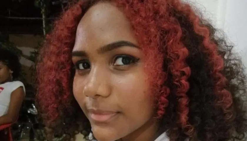 Alexandrit Sarmiento, de 15 años, está desaparecida.