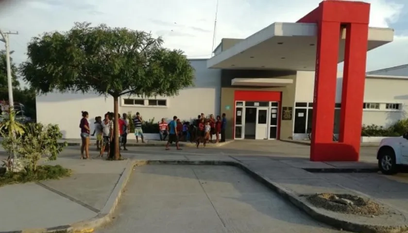 El niño de 9 años que resultó herido fue atendido en primera instancia en el Hospital de Juan de Acosta. 