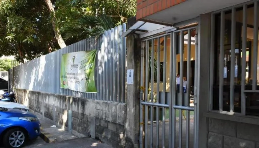 El cuerpo de Luis Fermín Barraza Montero fue llevado a Medicina Legal. 