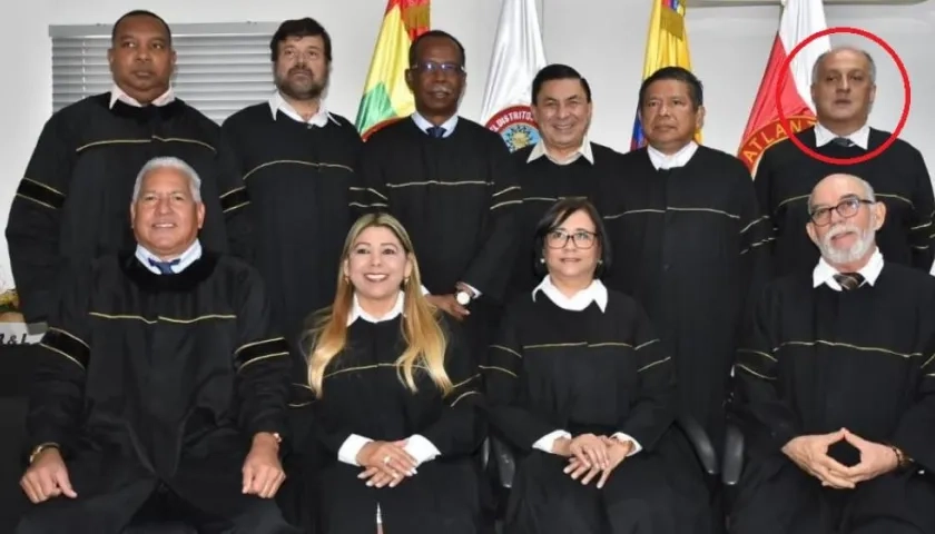 Magistrado Jorge Maya Cardona (círculo). 