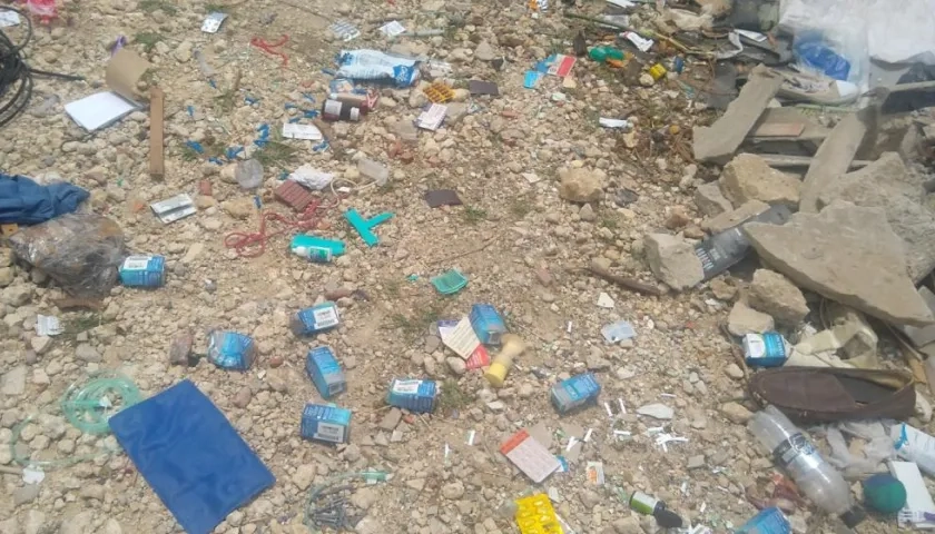 Desechos hospitalarios hallados en Puerto Colombia.