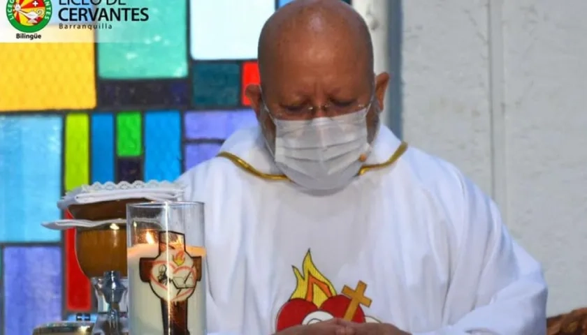 Padre Guillermo Manuel Casalins Fontalvo, fallecido este martes por complicaciones de Covid-19.