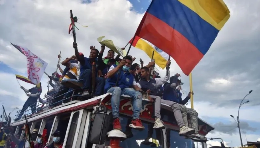 Comunidades indígenas ecuatorianos expresaron su respaldo a la minga indígena.