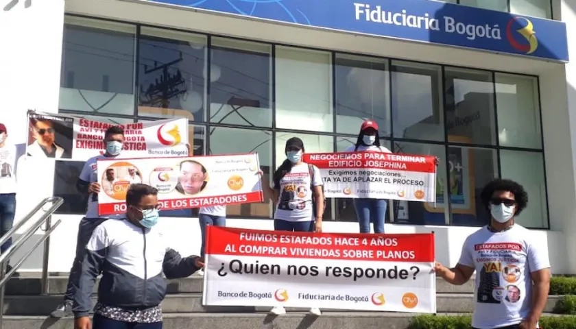 Copropietarios del proyecto 'Josephina' frente a la Fiduciaria Bogotá.