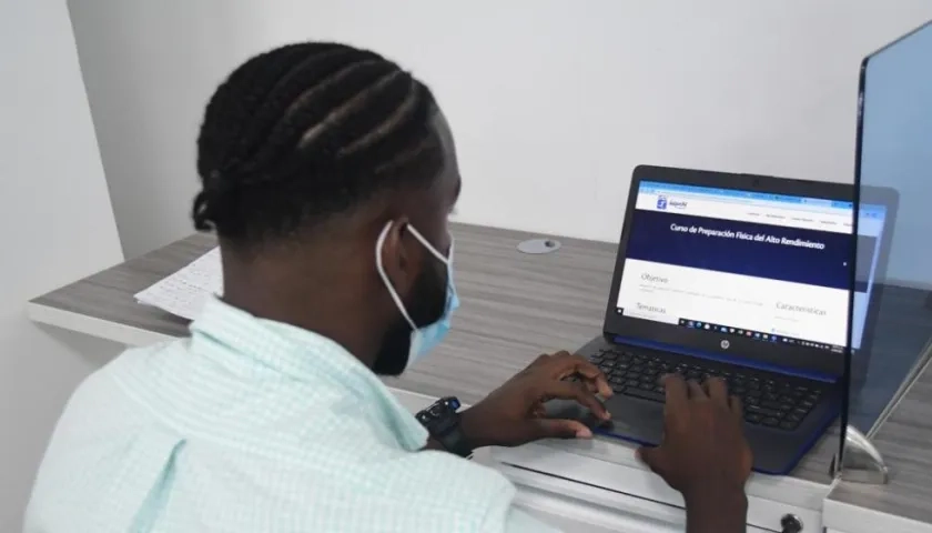 La parrilla de cursos es variada y atractiva, tanto para la dirigencia deportiva como para los entrenadores, licenciados y atletas.