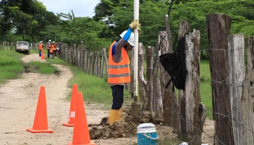 El proyecto ya avanza con la instalación de los primeros circuitos eléctricos. 