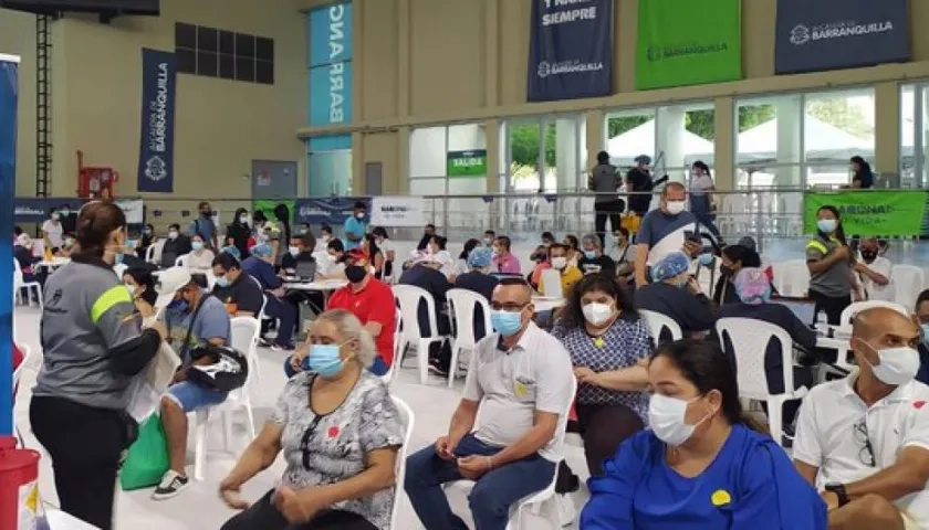 Unos de los puestos masivos de vacunación contra el Covid-19 en Barranquilla.