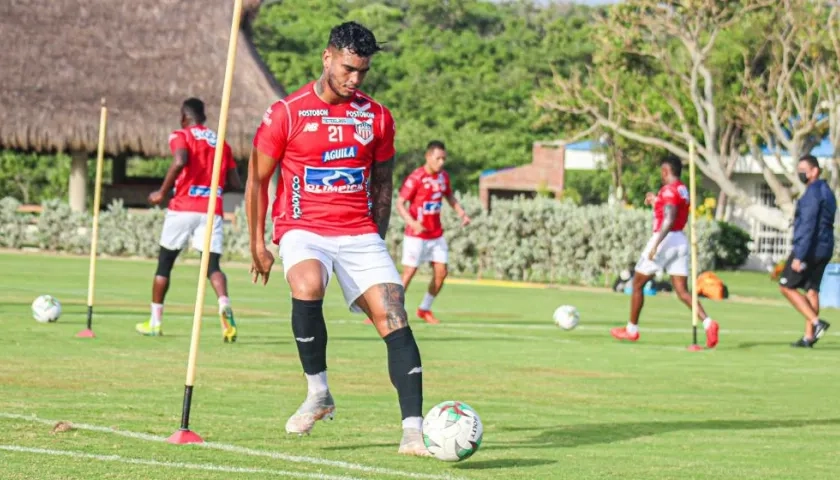 Jefferson Gómez jugó un partido de liga y se lesionó. 