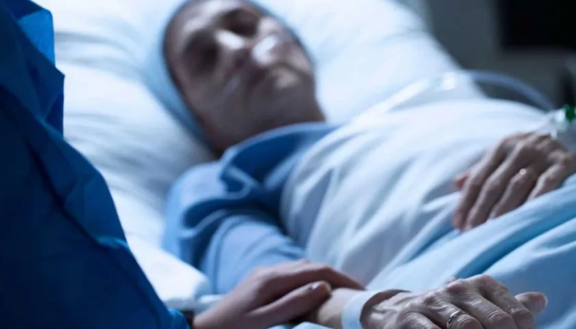 Los obispos hacen un llamado al Estado para que se garantice la debida atención sanitaria a enfermos.