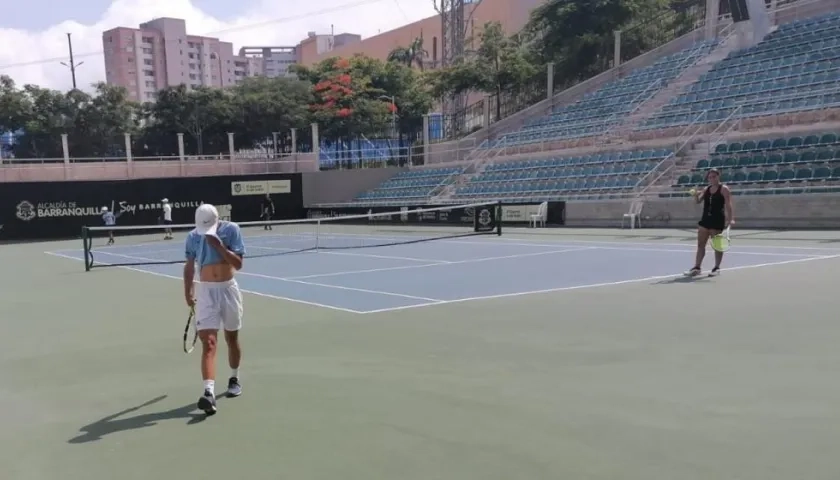 Jugadores durante la jornada de este martes. 