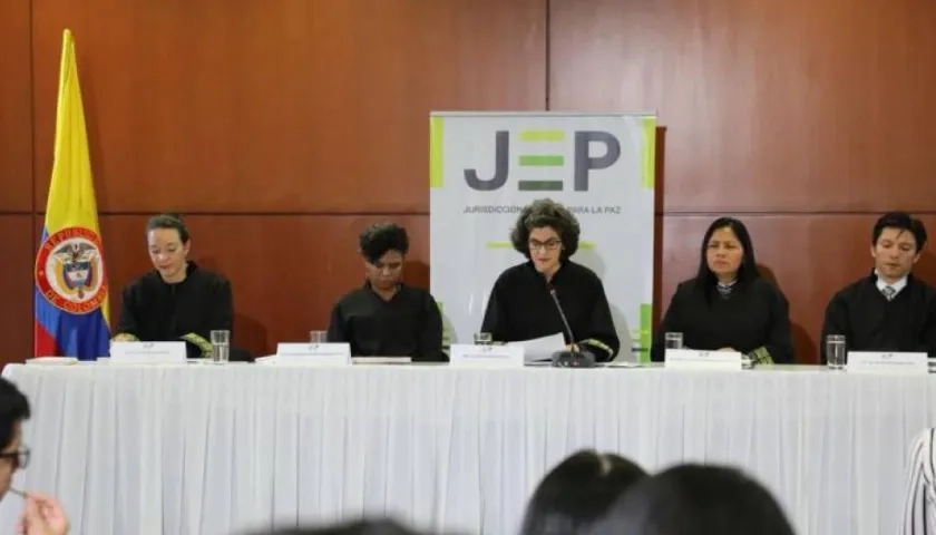 La Sala de Definición de Situaciones Jurídicas tuvo en cuenta el plan de aporte a la verdad de la compareciente.