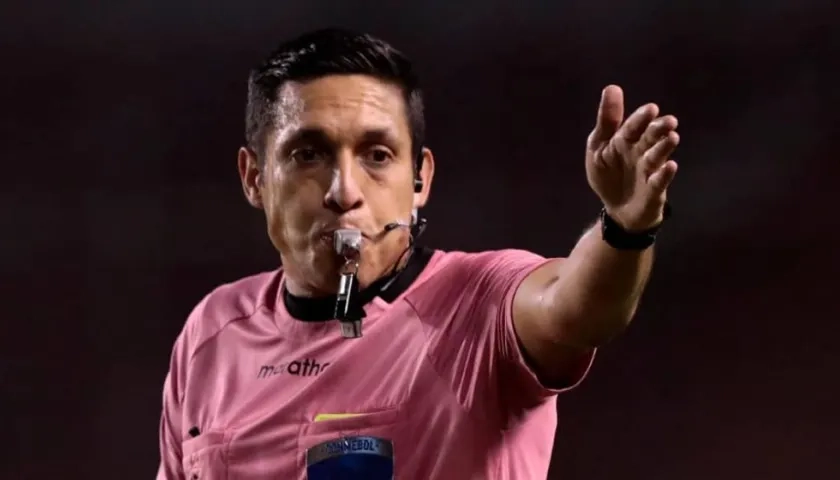 Jesús Valenzuela, de Venezuela, será el central del partido Uruguay y Colombia.