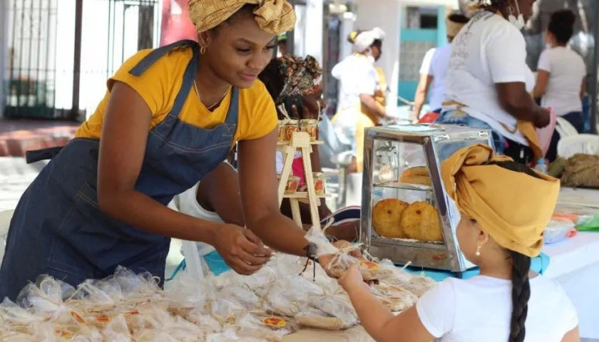 “Fogones del Saber Afro en Barrio Abajo", con fritos, arroces, sancochos, dulces y bollos.