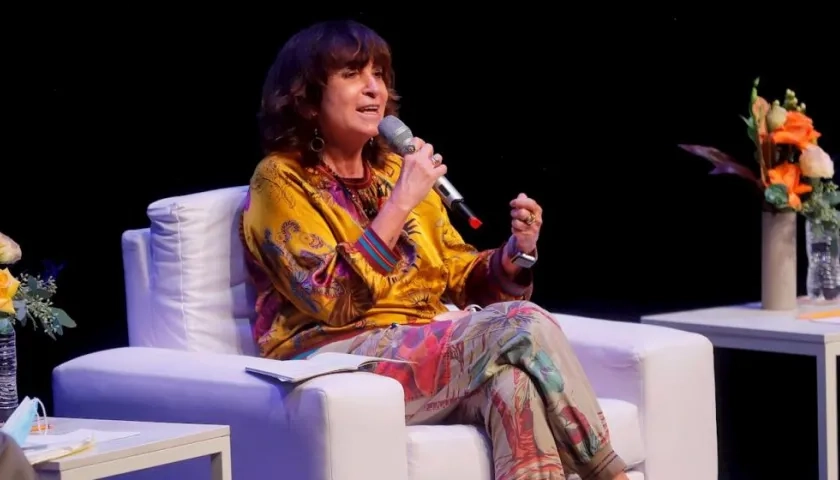 La escritora española Rosa Montero participó en el foro "Esperar lo inesperado. La pandemia y los riesgos de la libertad"