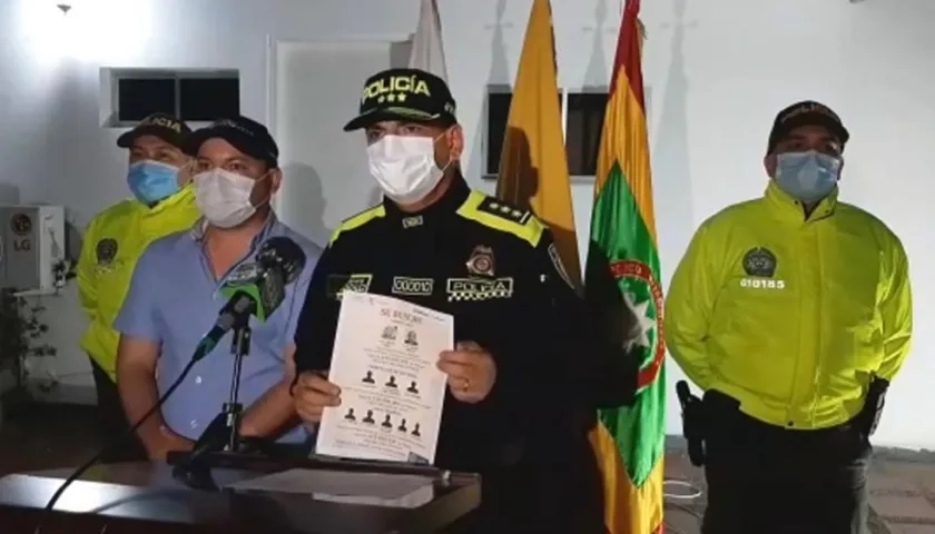 Mayor General Julio César González. 