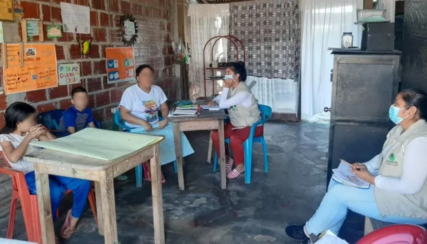  ICBF visita a las familias afectadas en Arauca.