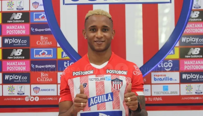 Nilson Castrillón, lateral derecho de Junior. 