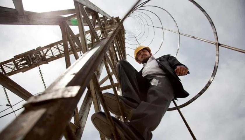 El mercado laboral muestra la paradoja de un mundo rico donde faltan trabajadores para empleos no cualificados, principalmente en Estados Unidos.