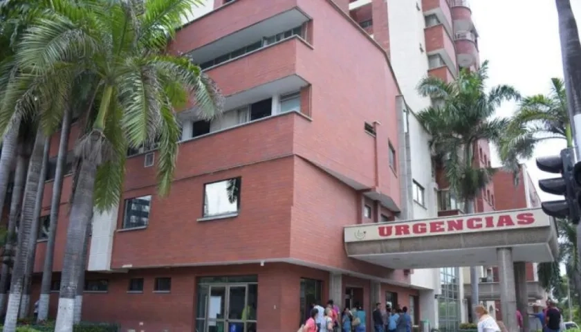 El hombre falleció en la Clínica General del Norte. 