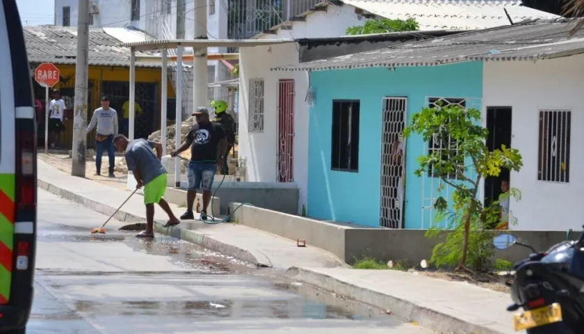 César David Vallejo Viloria quedó muerto en esta calle del barrio El Bosque. 