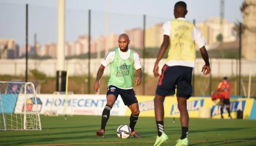 Freddy Hinestroza durante el entrenamiento con Colombia. 