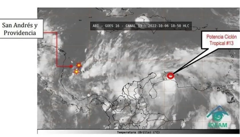 El mapa muestra la proximidad del ciclón tropical #13 al Caribe colombiano.