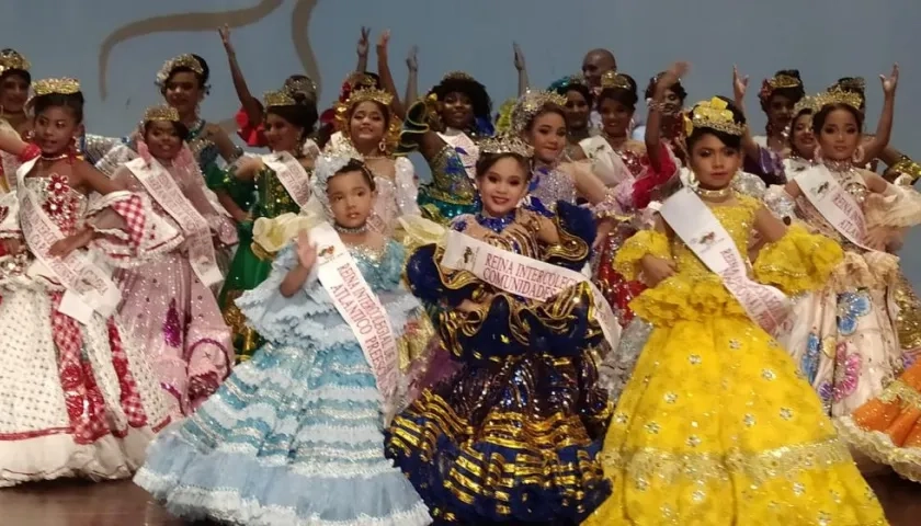 Ganadoras del Reinado Intercolegial de la Cumbia 2022.
