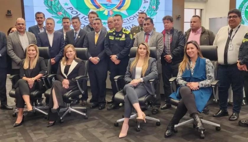 Gran acuerdo nacional para combatir el transporte terrestre 'pirata'. 